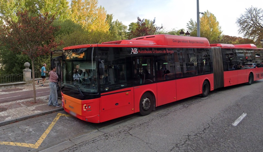 Cuatro líneas de los autobuses urbanos de Burgos cambian su recorrido por las obras de asfaltado en la Avenida del Arlanzón y se reactiva el servicio al Centro Histórico