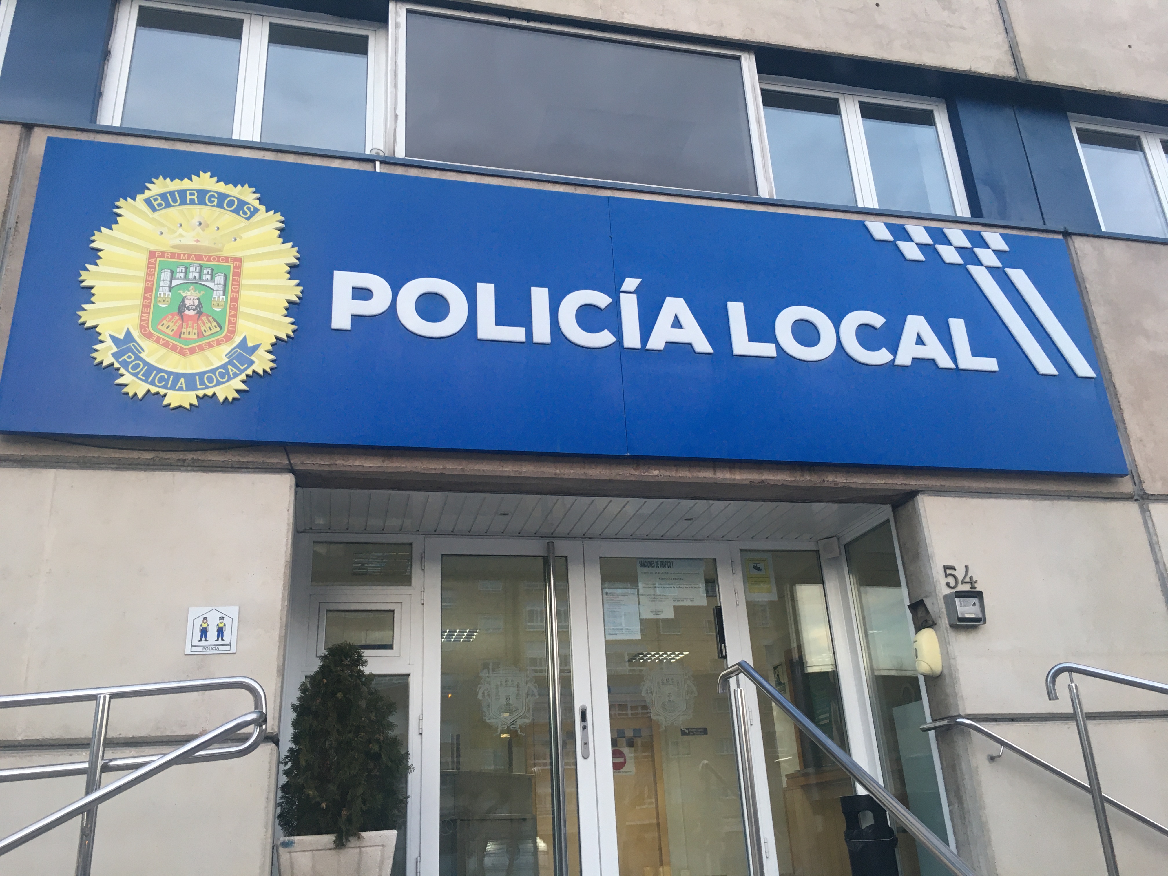 La Policía Local alerta de una presunta estafa con una falsa subasta de coches del depósito municipal