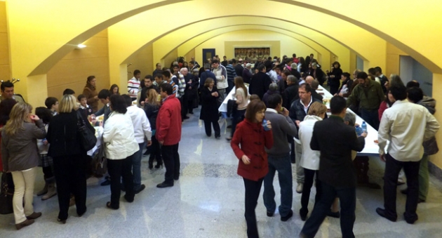 El seminarista Pedro L. Andaluz recibe en el Seminario de El Burgo el ministerio del lectorado en el Día de las Familias