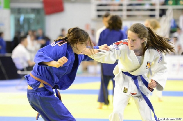 Rocío García de blanco