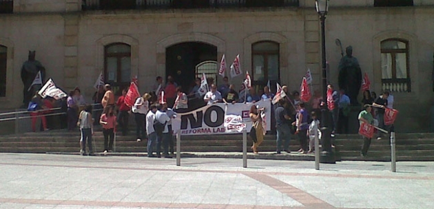 Concentración ante Diputación