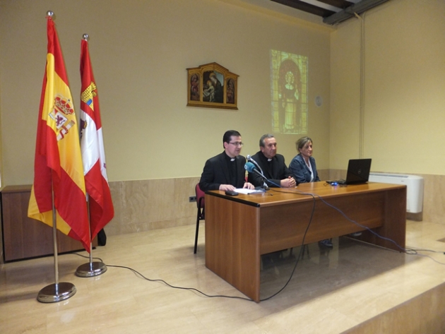 El obispo inaugura las reformas del Seminario Diocesano de El Burgo de Osma