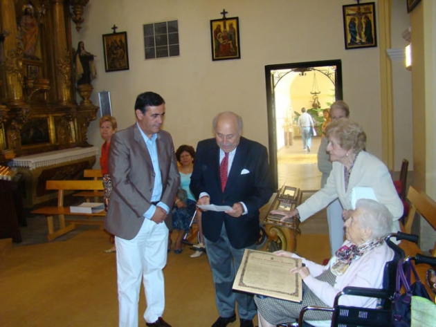 Entrega del pergamino