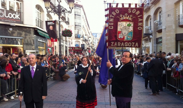 El pendón del Centro Soriano en la ofrenda