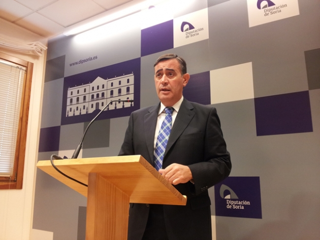 Antonio Pardo ante los medios