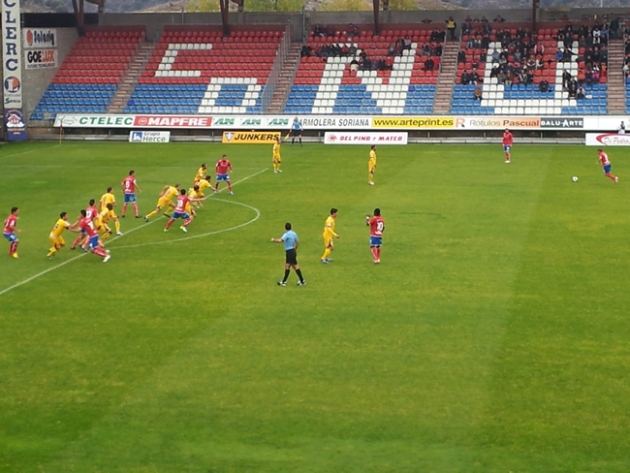 Instante del partido ante el Alcorcón