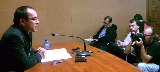 Luis Rey este martes ante la prensa