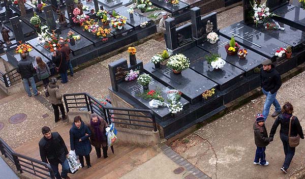 La jornada de Todos los Santos discurrió con cielo gris