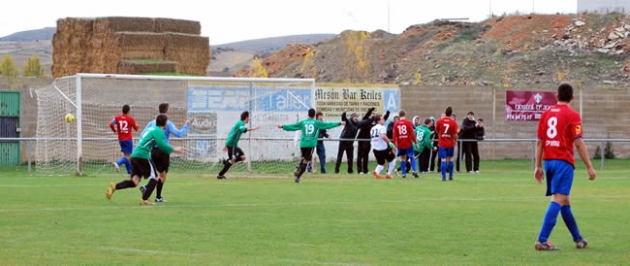 Gol del Ágreda en el derbi del Moncayo