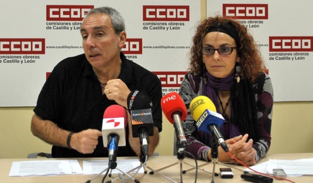 Catalina (izda.) y Garrido, de CC OO
