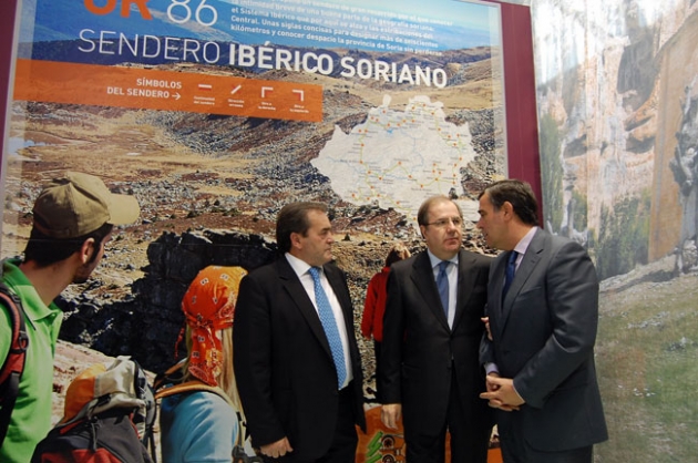 Herrera visitó el estand soriano