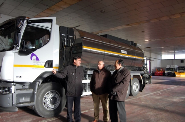 Nuevo camión de emulsión