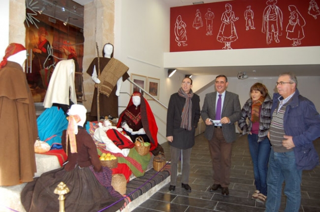 Pardo visita el Museo del Traje