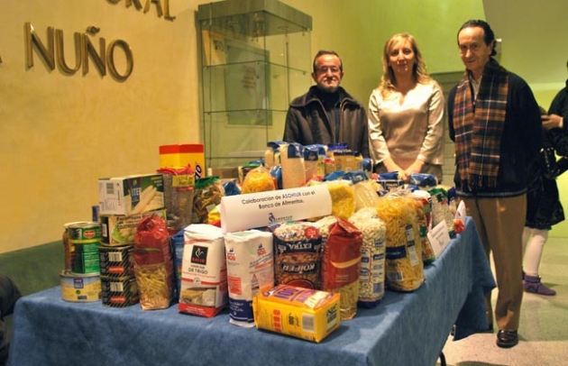 Chicote (izda.), Santos y Parra