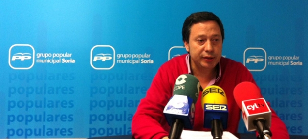 Adolfo Sainz en rueda de prensa