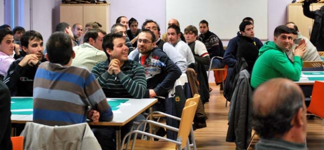 Los jugadores, antes del inicio de las partidas