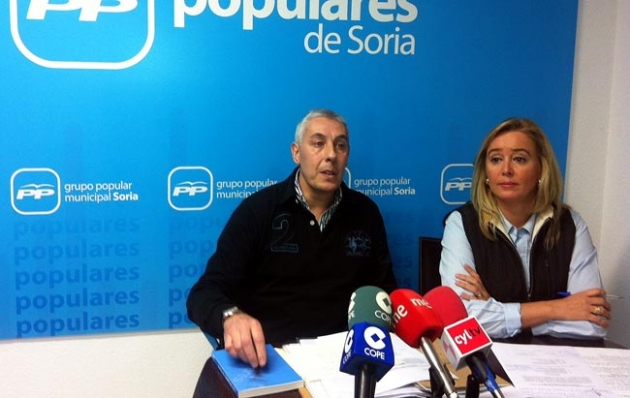 Rodríguez y Fuentes (dcha.)