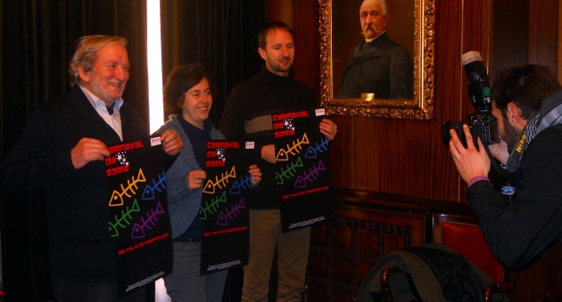 Bárez (izda) en la presentación