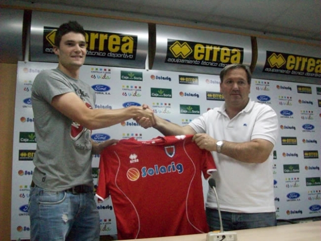 Satrústegui en su presentación 