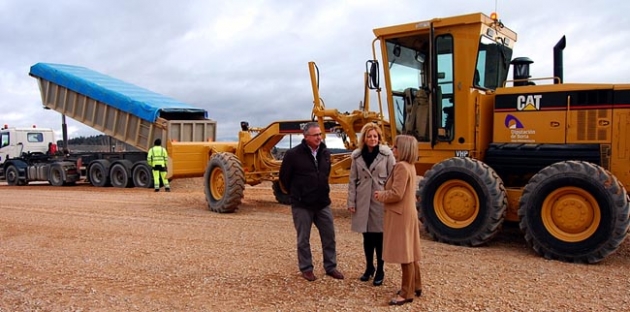 Obras en el exterior del Campus.