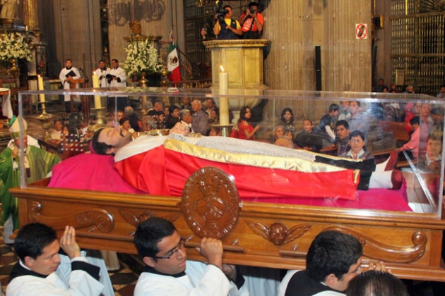 Imagen de Juan de Palafox en una ceremonia en Mexico