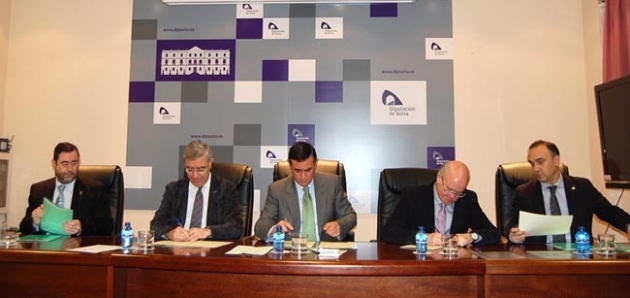 Firma de los convenios