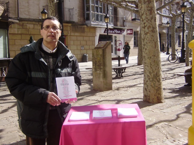 Mesa de UPyD en El Collado