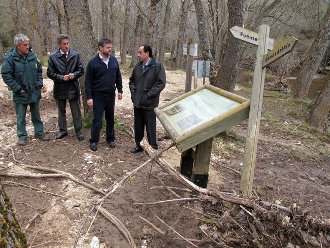 Daños en la senda y señalización