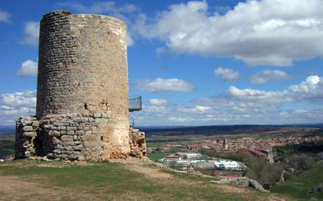 Atalaya del yacimiento de Uxama