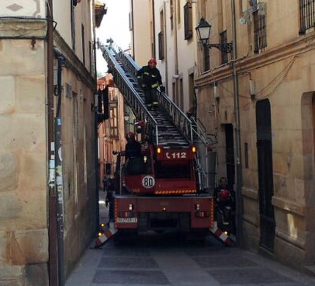 Bomberos en la Calle Real