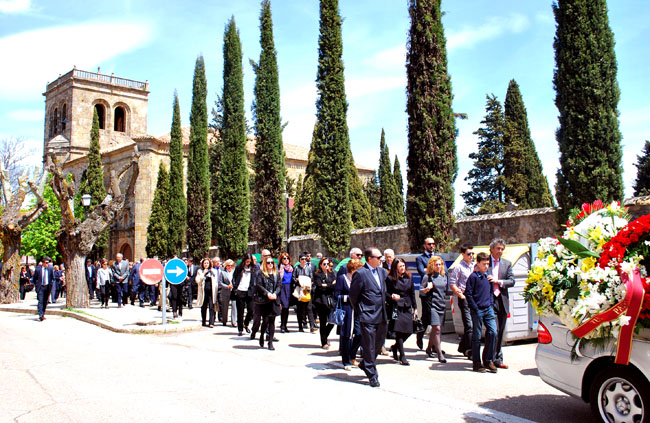 La comitiva hacia el cementerio