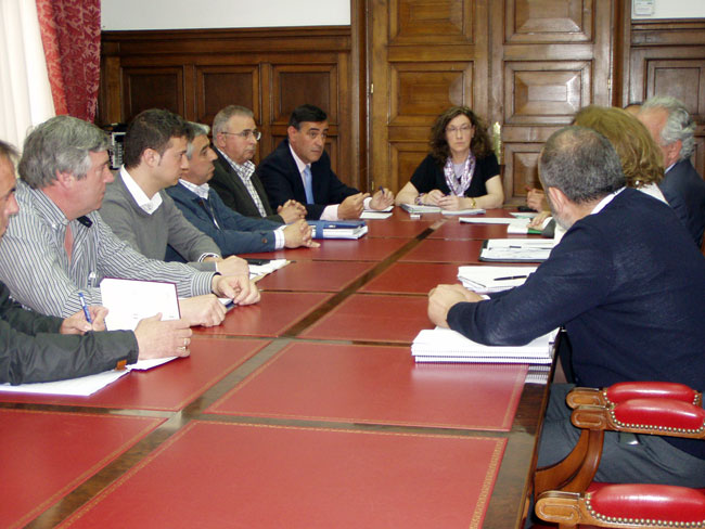 Reunión de ayuntamientos con ADIF