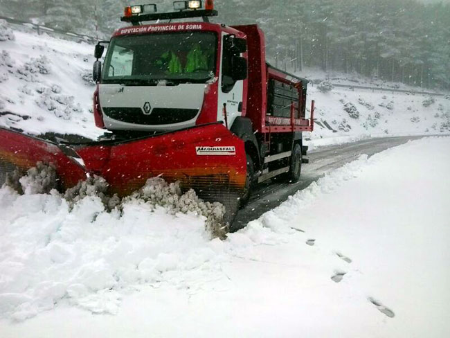 Quitanieves en Santa Inés el día 17
