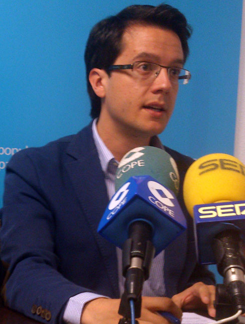 El concejal popular Tomás Cabezón