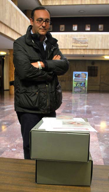 Cabrerizo antes de registrar la documentación.