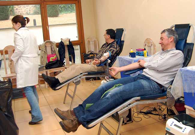 Donaciones en la Diputación.