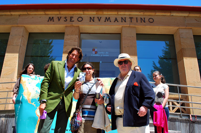 El aventurero con Cerrón (ctro.) y García.