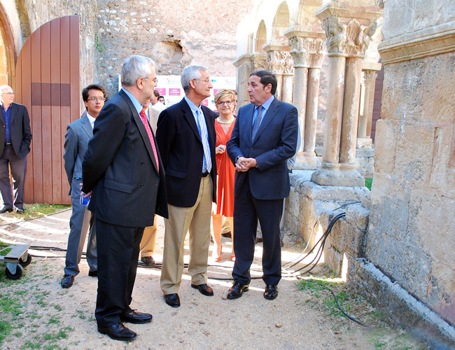Sáez, (dcha.), con Santos (ctro.) y Girbés.