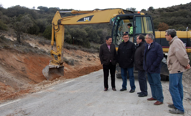 Diputados provinciales y el presidente.