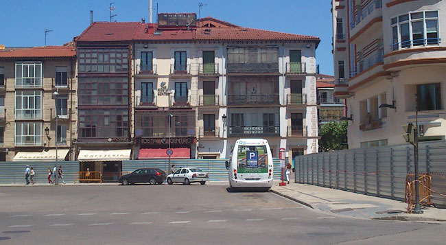 Vallado colocado en Mariano Granados