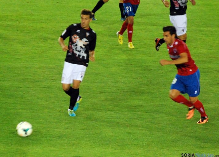 Natalio ante el Mirandés