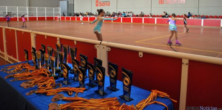 Un centenar de participantes compiten en el I Torneo Nacional de Patinaje Artístico en el San Andrés