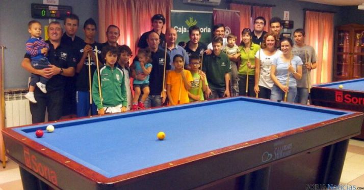 Camarero alcanza las semifinales del Opel Nacional de billar en Santander 