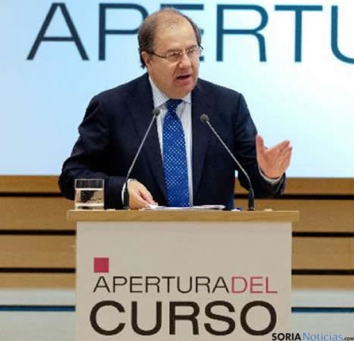 Herrera en la apertura del curso económico