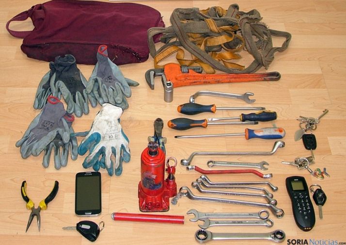 Herramientas confiscadas por la Policía ¨Nacional. 