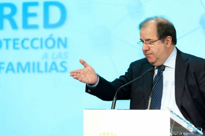 Herrera presenta la Red de Protección a las Familias afectadas por la crisis