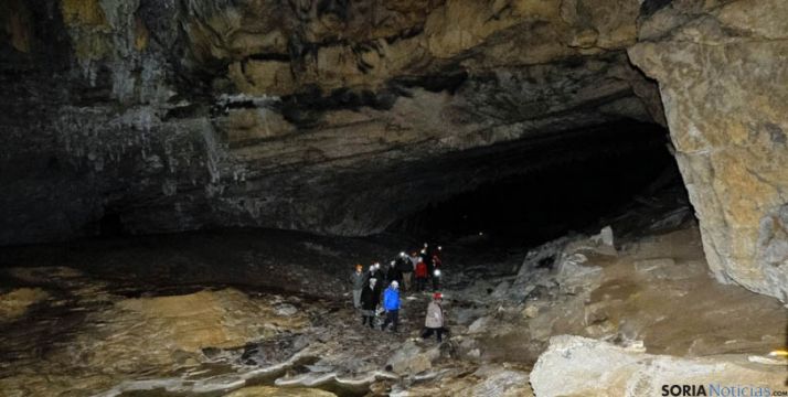 Interior de Cueva Palomera.