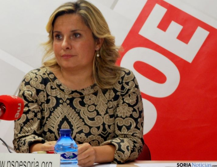 La procuradora socialista Esther Pérez.
