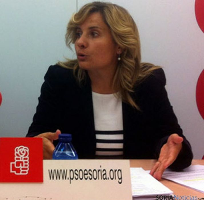 La procuradora socialista Esther Pérez.