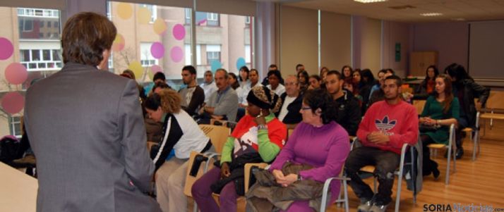 Mínguez, con los trabajadores de las ONGs